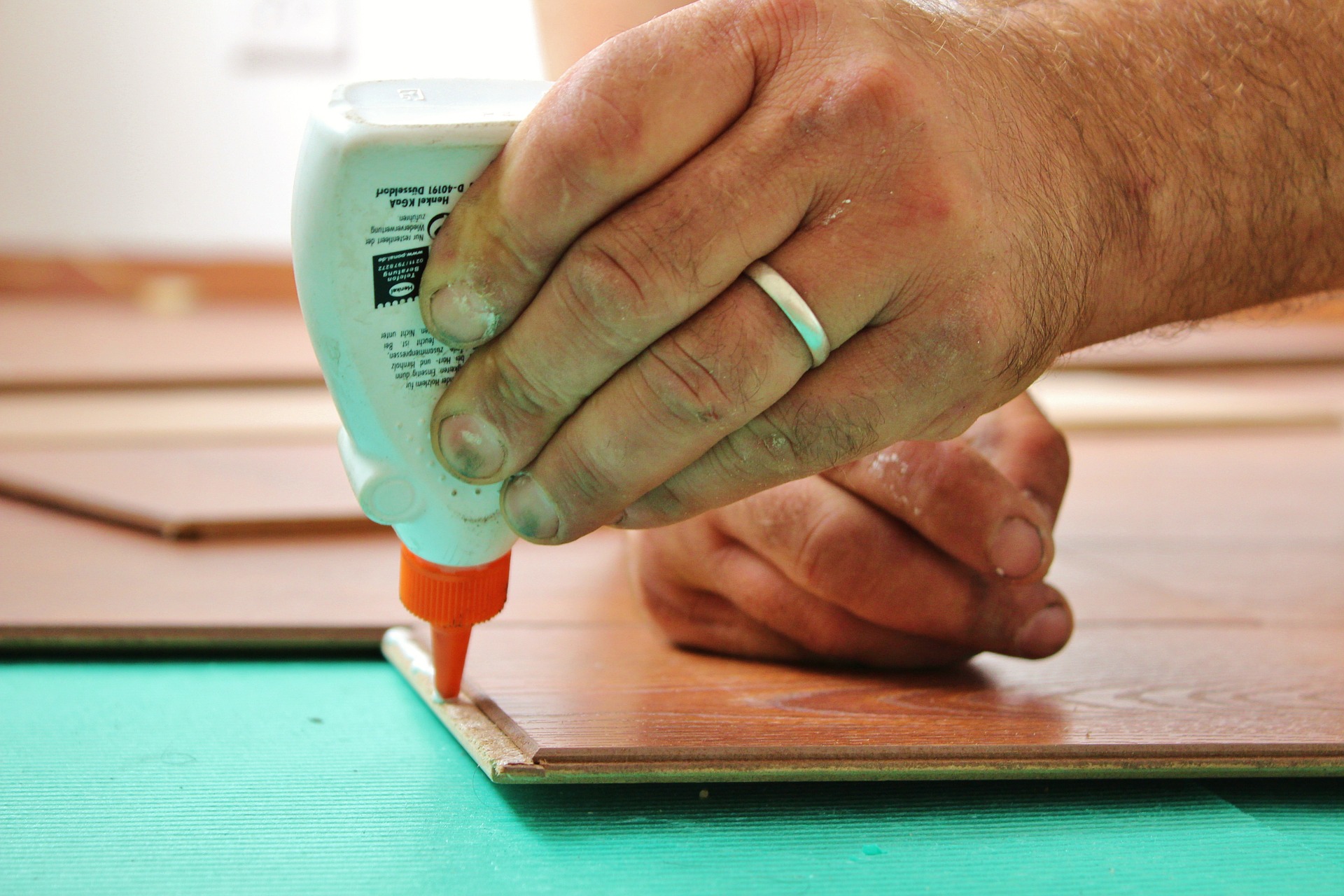wood-glue-596161_1920 wood-glue-596161_1920